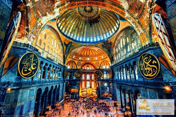 فضای داخل مسجد ایاصوفیه استانبول